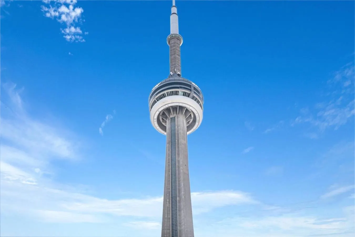 Cn Tower View 2 Bed Home Near Rogers Centre, Scotiabank, Mtcc Toronto 0*,
