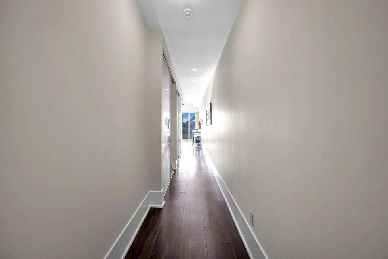 Hébergement de vacances Cn Tower View 2 Bed Home Near Rogers Centre, Scotiabank, Mtcc Toronto