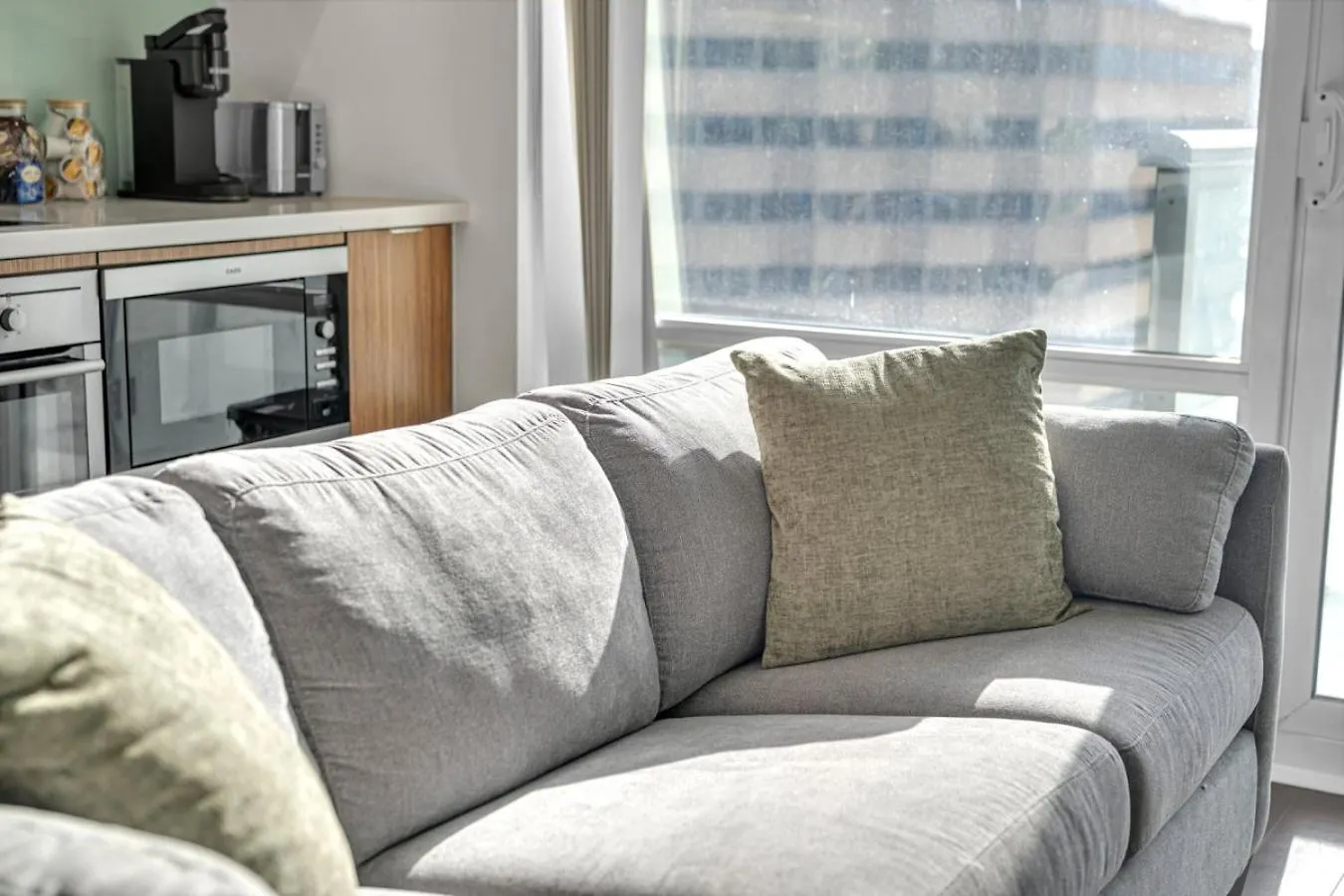 Holiday home Cn Tower View 2 Bed Home Near Rogers Centre, Scotiabank, Mtcc Toronto